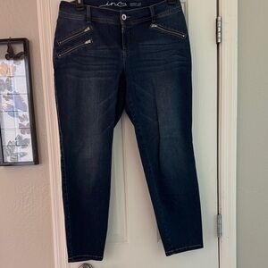 INC International Concepts Women's denim Skinny leg Curvy fit Ankle Jeans